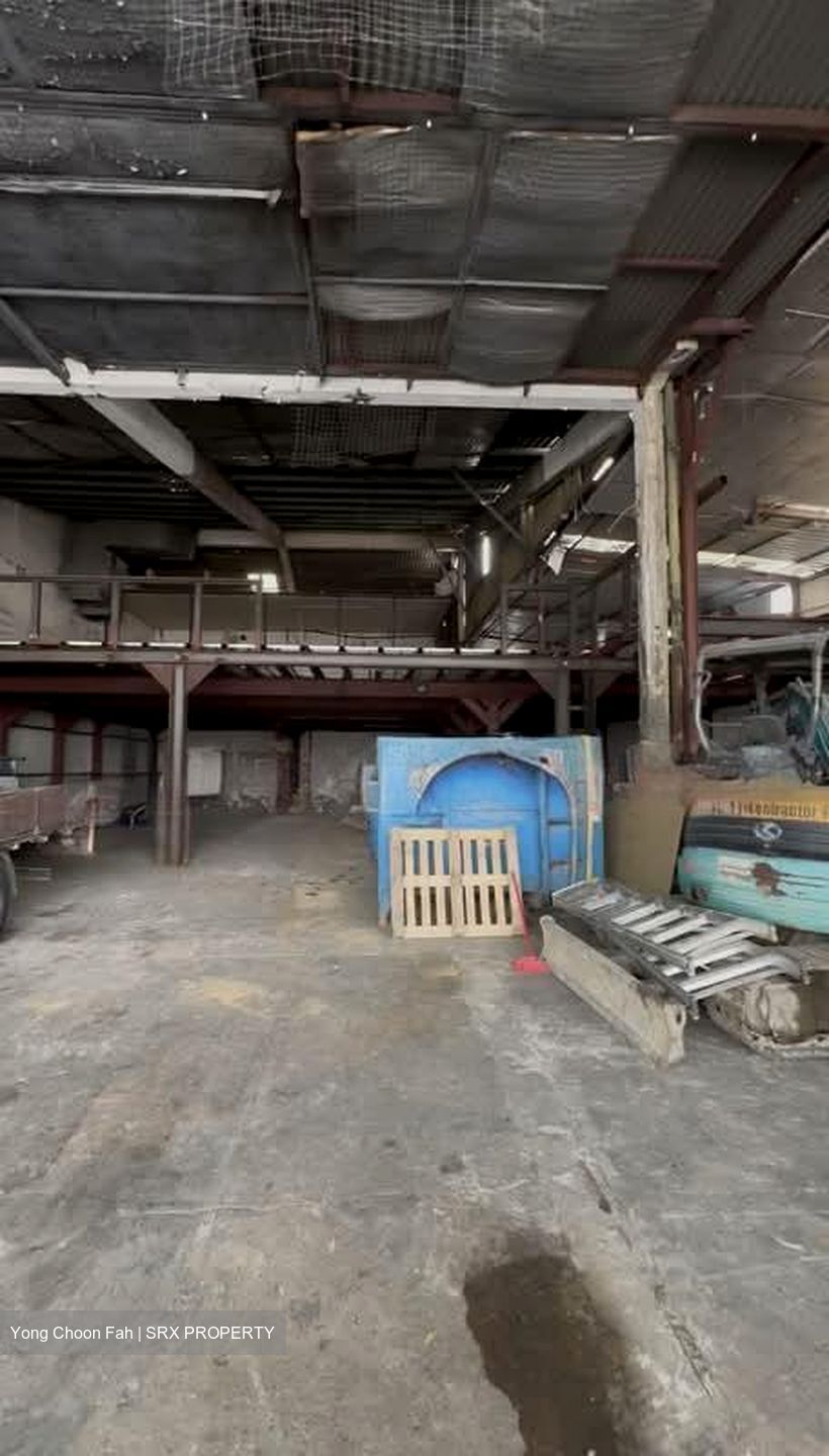 Jalan Mesin (D13), Factory #583379041
